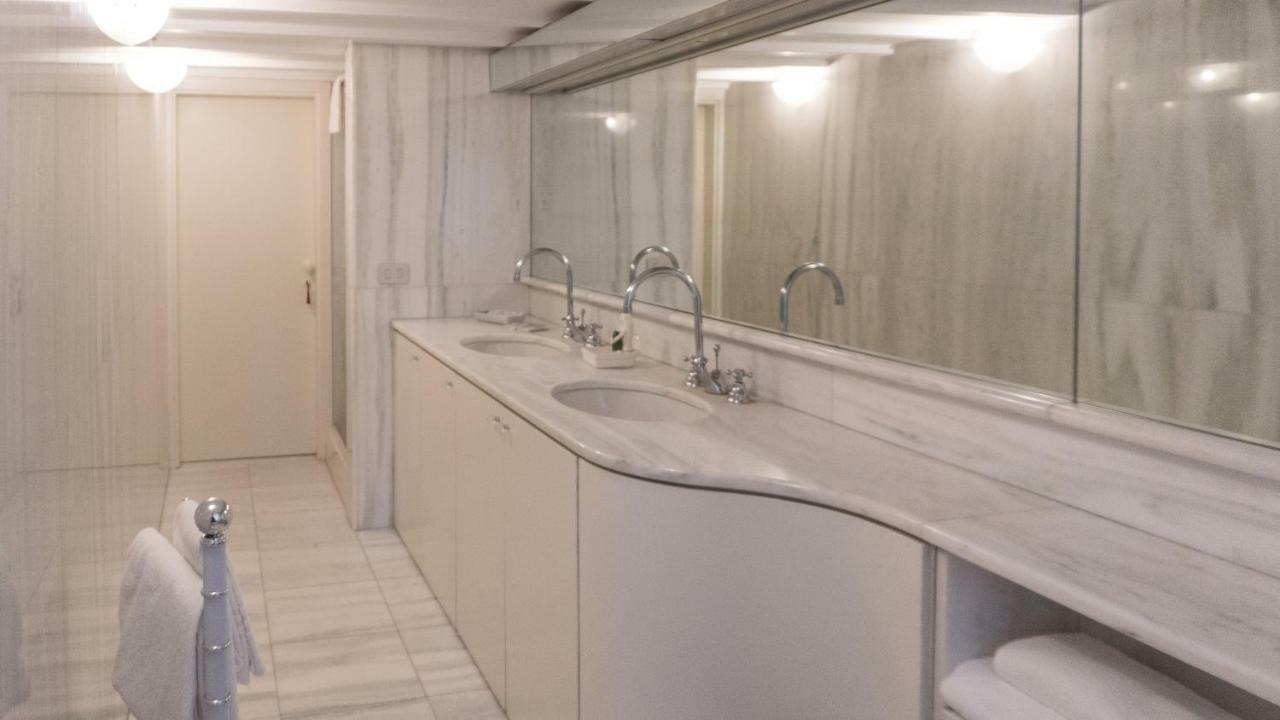 Luxury Balcony Apartment Venecia Exterior foto