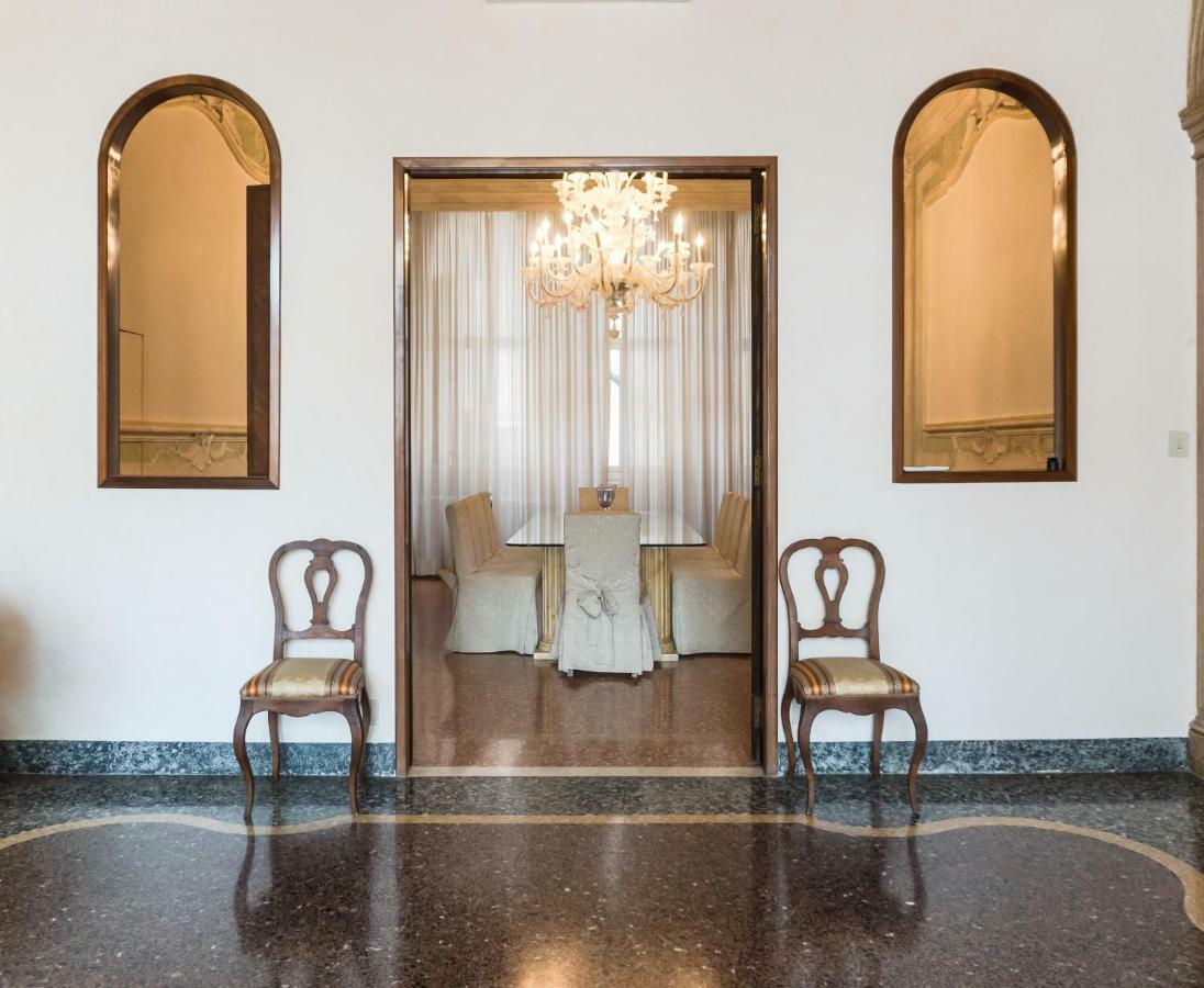 Luxury Balcony Apartment Venecia Exterior foto