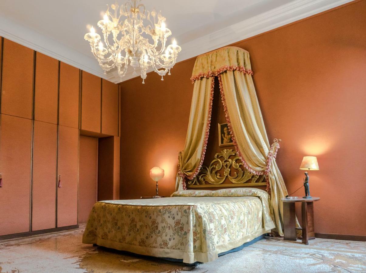 Luxury Balcony Apartment Venecia Exterior foto